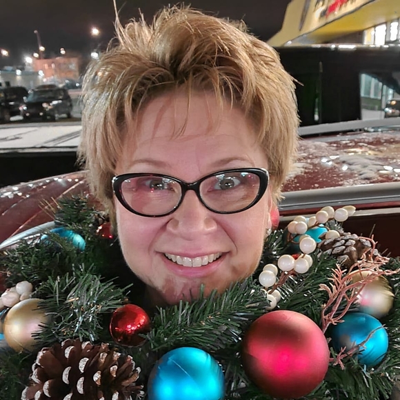 Meet your Posher, Kristie - Picture 1 of 1